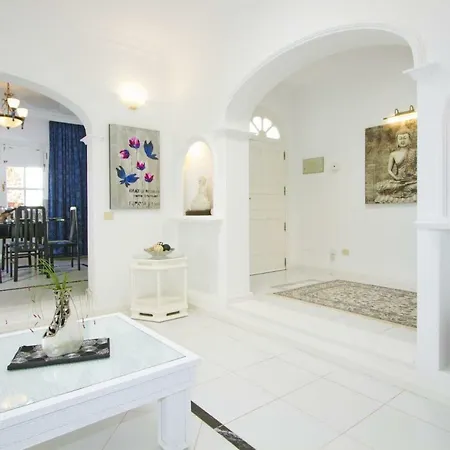 Puerto Del Carmen Sleeps 6 Pool Air Con Wifi * بويرتو ذيل كارمين