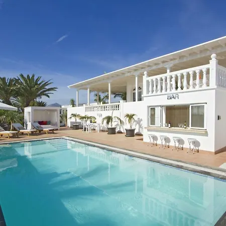 فيلة Puerto Del Carmen Sleeps 6 Pool Air Con Wifi بويرتو ذيل كارمين